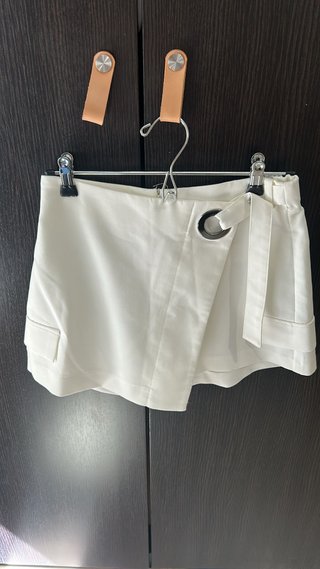 Falda pantalón blanca