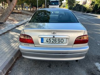 Toyota Avensis 2001