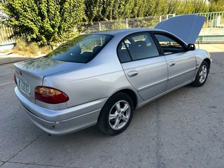Toyota Avensis 2001