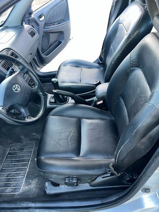 Toyota Avensis 2001