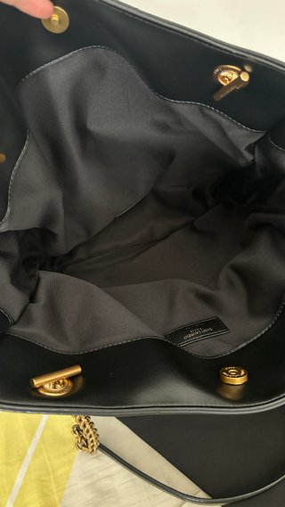 Saint Laurent Negro yDorado YSL