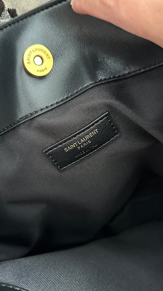 Saint Laurent Negro yDorado YSL