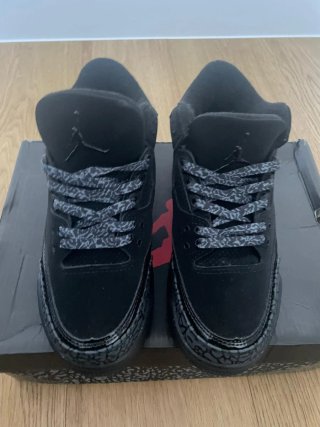Jordan 3 Negras Talla 37.5 Sin Estrenar