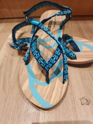 Sandalias Joma Mujer Beige y Azul