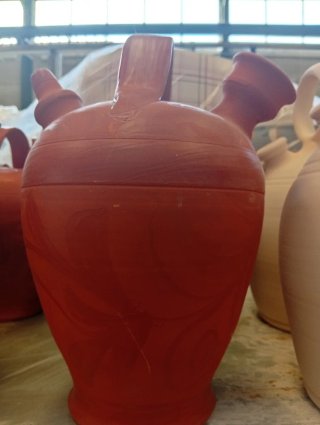 Botijo de barro rojo