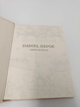 Libro Obras Selectas de Daniel Defoe.