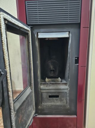 Hidroestufa Pellets Ferlux Selena 27 kW