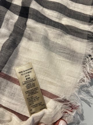 Pañuelo Burberry Cuadros Blanco y Negro