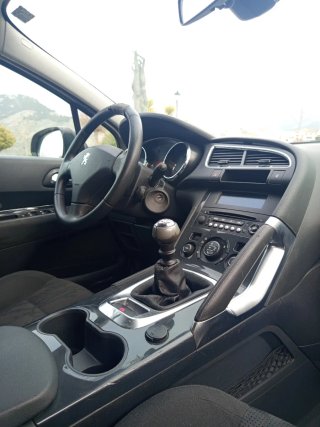 Peugeot 3008 2012