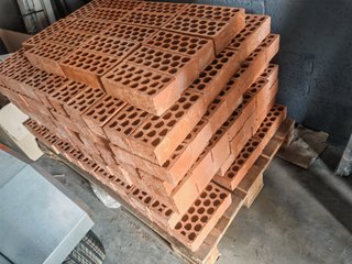 Palet de ladrillos