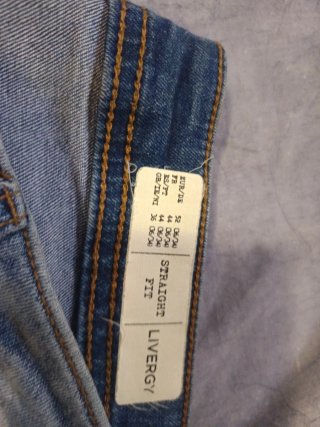 Pantalones vaqueros azules y negros.lote de los cu