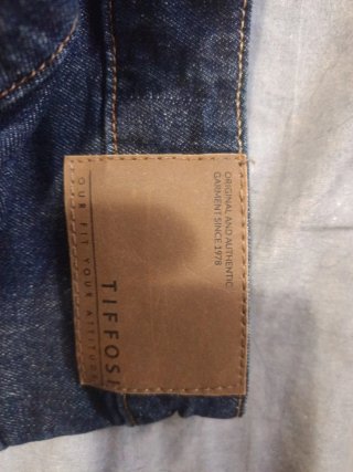 Pantalones vaqueros azules y negros.lote de los cu