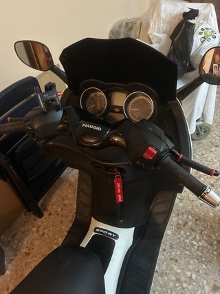 !!!!!! URGE  VENTA.!!!!! Piaggio Xevo 125 Blanca