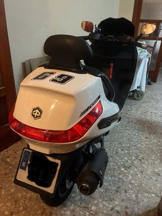 !!!!!! URGE  VENTA.!!!!! Piaggio Xevo 125 Blanca