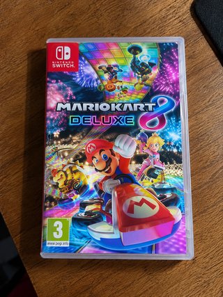 Nintendo Switch OLED Bianca + 2 Giochi