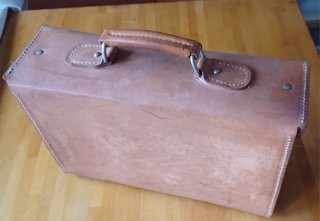 Maletin cuero/piel