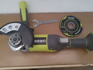 Radial Ryobi inalámbrica