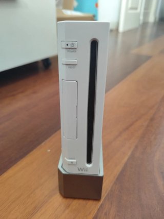 Nintendo Wii con 2 mandos motion Plus y 2 Nuchanks