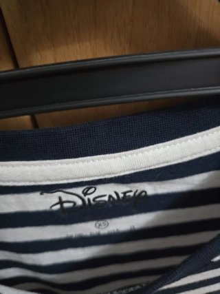 Camiseta Disney Talla XS Rayas Mickey. 1.20 EUROS