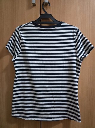 Camiseta Disney Talla XS Rayas Mickey. 1.20 EUROS