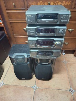 Equipo de música Technics CD/Doble Cassette