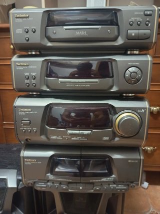 Equipo de música Technics CD/Doble Cassette