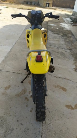 Suzuki RMX 50 Enduro Motocross Amarillo