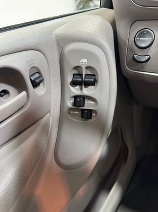 CHRYSLER VOYAGER 2003