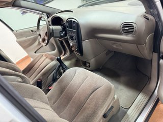 CHRYSLER VOYAGER 2003