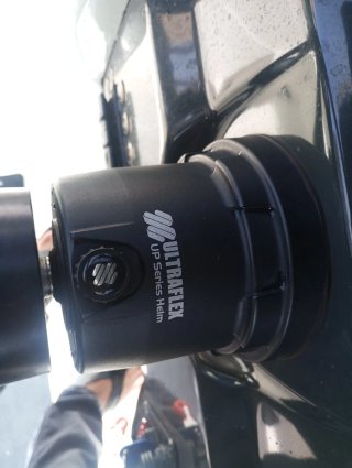 Bomba Hidráulica Ultraflex UP 20 para embarcación