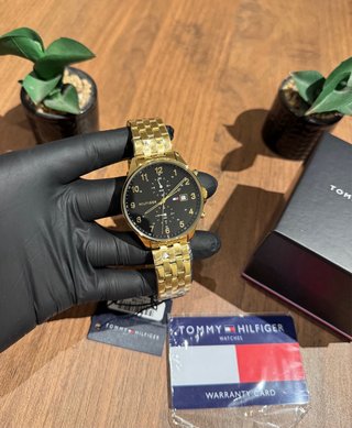 Reloj TOMMY HILFIGER Hombre Dorado Cronógrafo