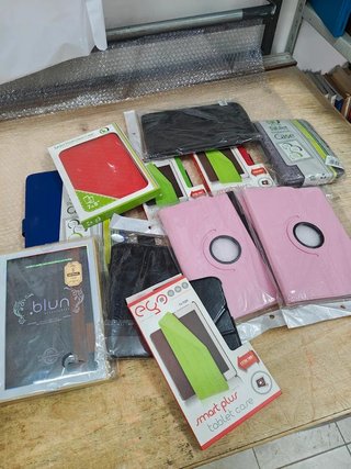 Lotto Custodie Cover Tablet Universali e