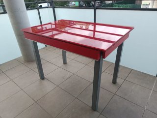 Mesa extensible cristal rojo extensible