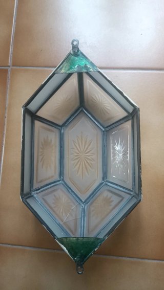 Aplique antiguo de cristal y metal