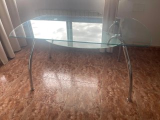 Mesa cristal templado patas cromadas curvas