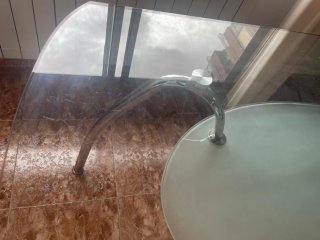 Mesa cristal templado patas cromadas curvas
