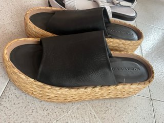 Botines y Sandalias Talla 41