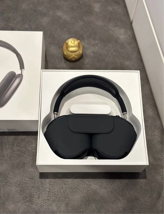 AirPods Max Space Gray