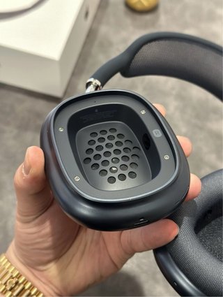 AirPods Max Space Gray
