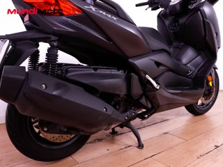 YAMAHA X-MAX 400 ABS