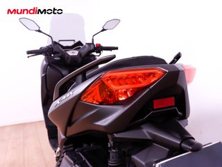 YAMAHA X-MAX 400 ABS