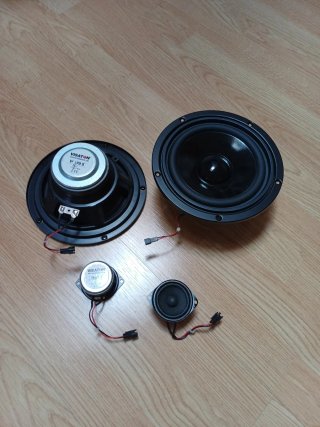 Altavoces negros