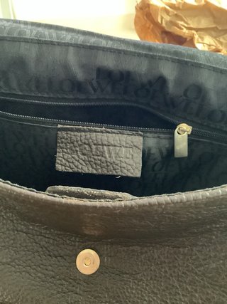 Bolso Loewe Piel Negro y Dorado