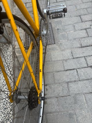Bicicleta Vintage Amarilla Ciudad