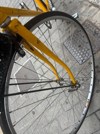 Bicicleta Vintage Amarilla Ciudad