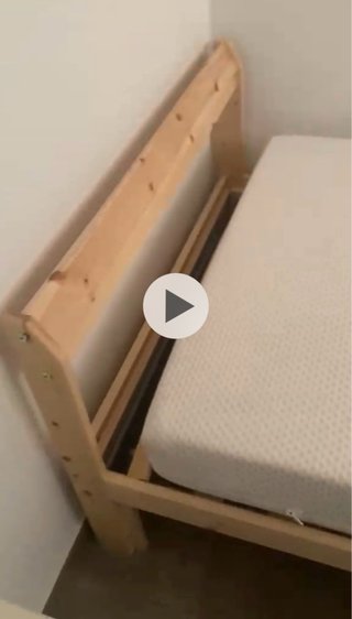 Cama individual de madera