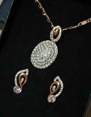 Conjunto de lujo oro y blanco