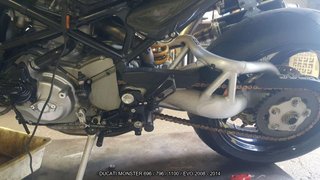 Estriberas retrasadas DUCATI MONSTER 696 796 1100