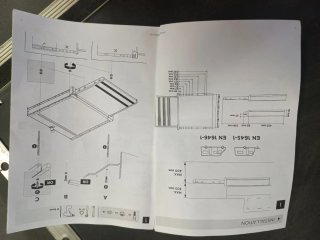 Escalón Eléctrico Thule G2 12V Camper