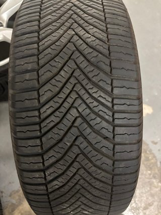 4 Llantas Audi 17” Originales con Neumático